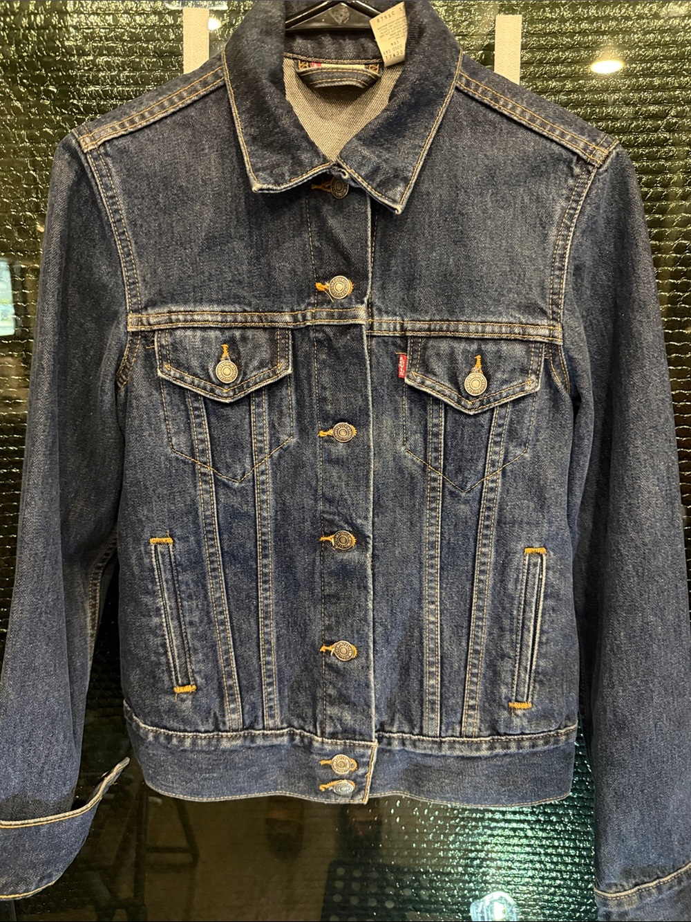 Levi’s Vintage Y2K women’s Dark Blue Denim Jean Jacket with Red Tab